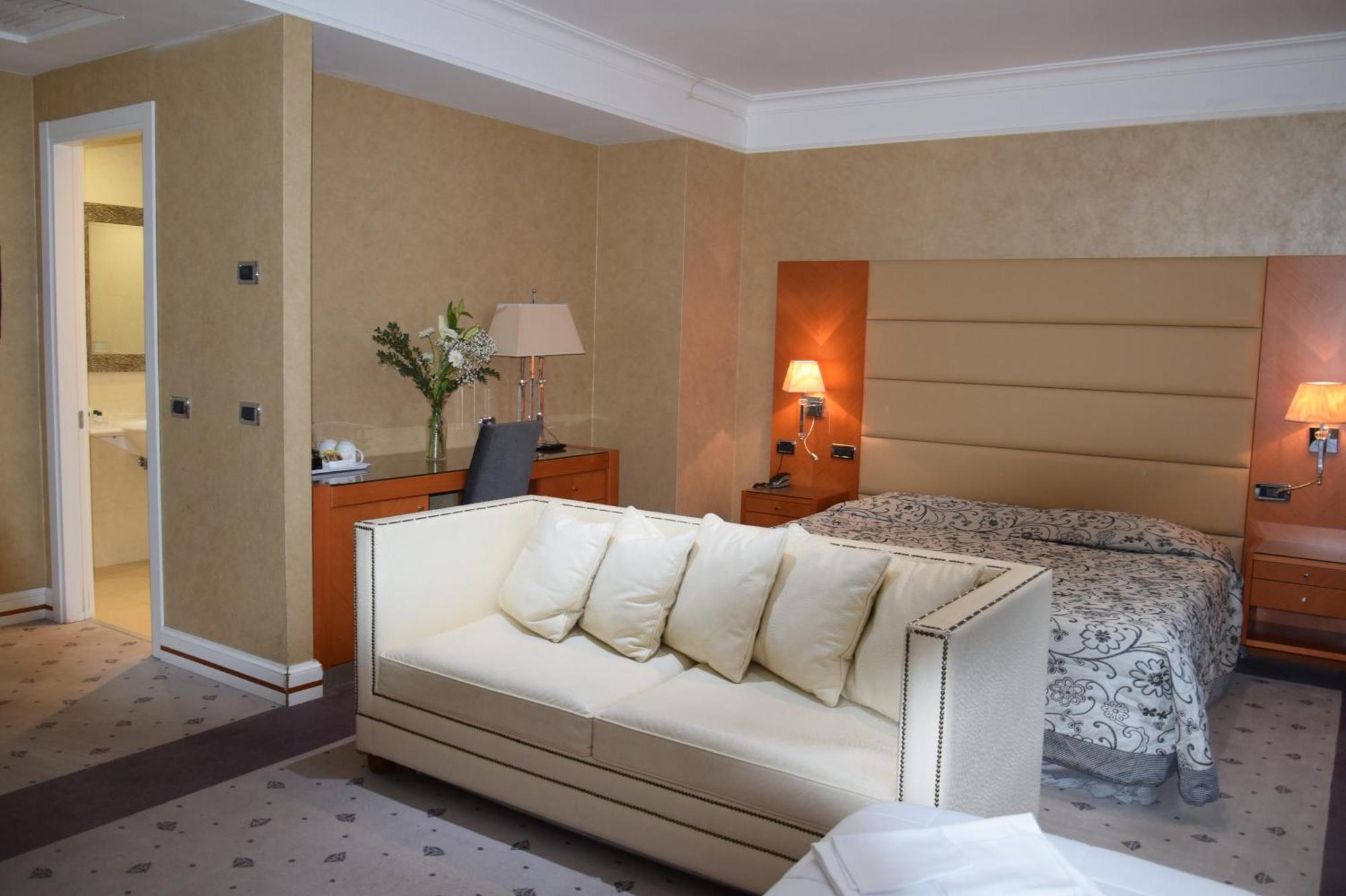 Hotel Perusia Perugia Esterno foto