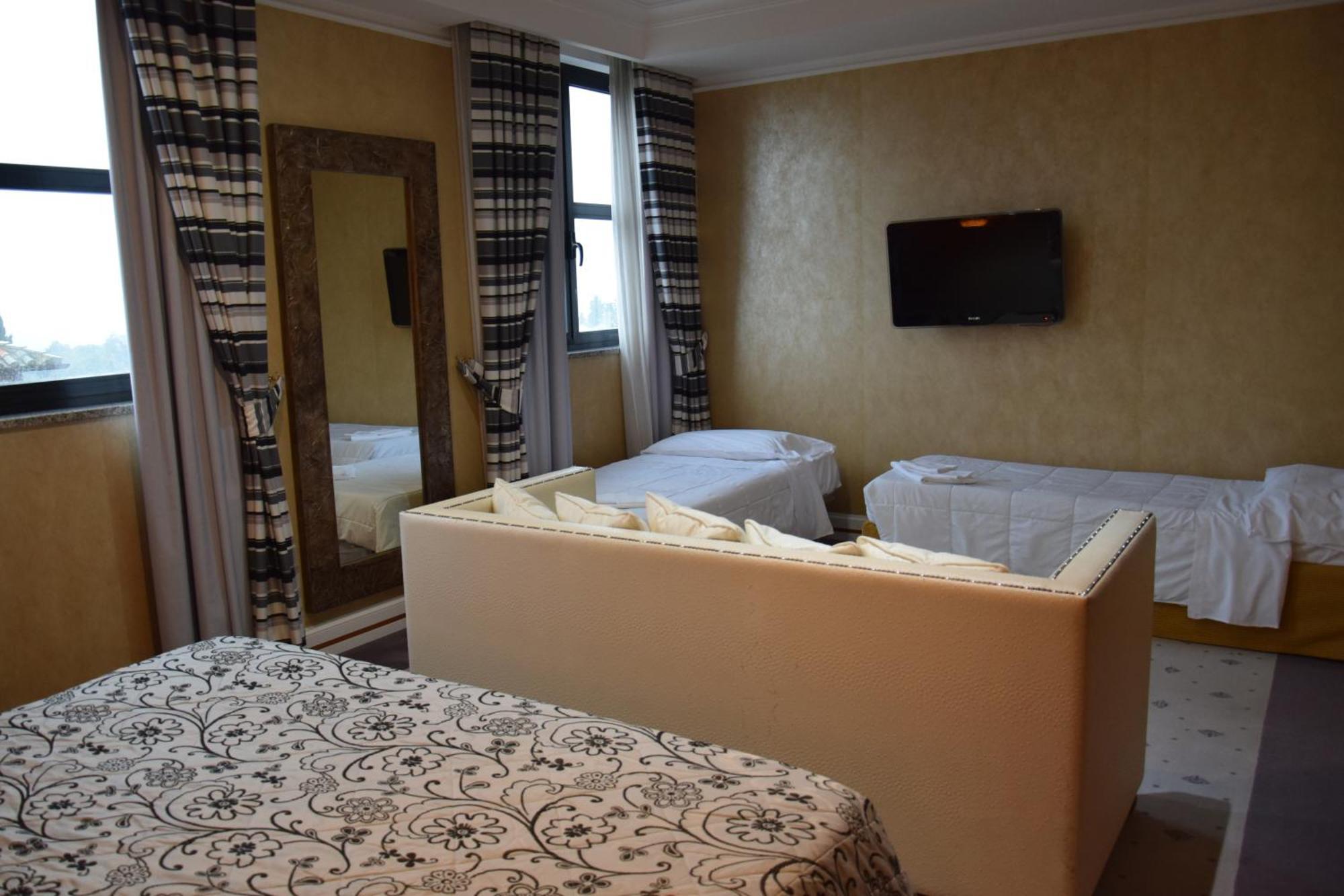 Hotel Perusia Perugia Esterno foto