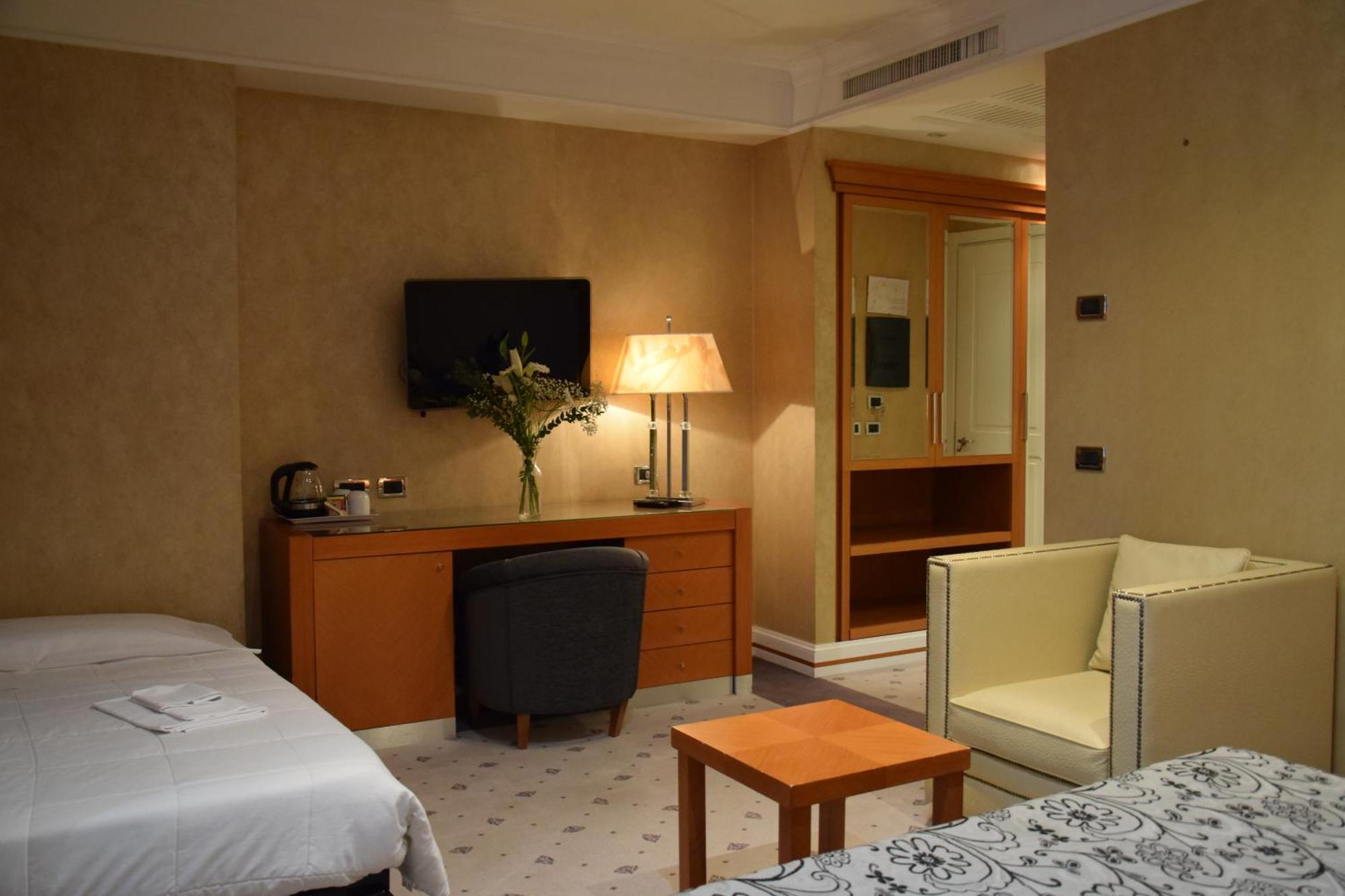Hotel Perusia Perugia Esterno foto