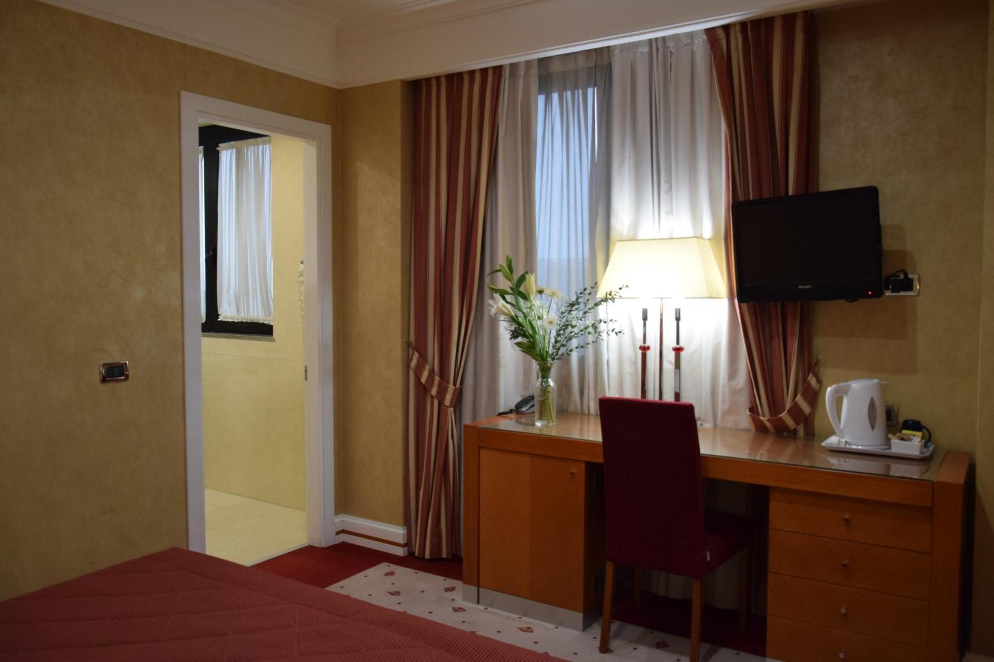 Hotel Perusia Perugia Esterno foto